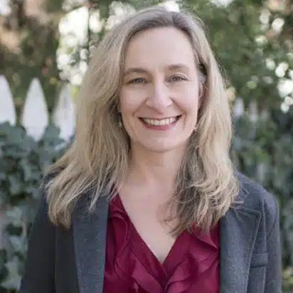 Dr. Elizabeth Janik